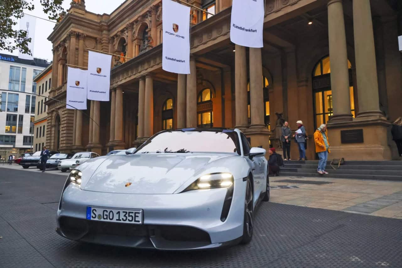 Porsche AG 